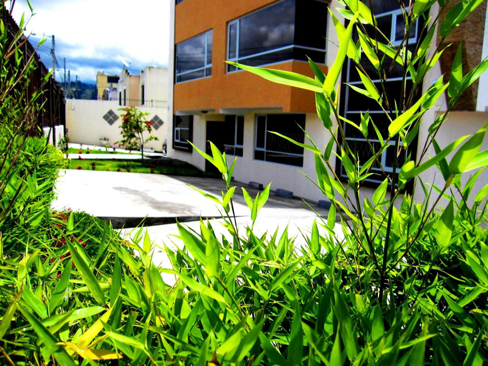 Instant Hotel - Departamento En Ambato Exteriér fotografie