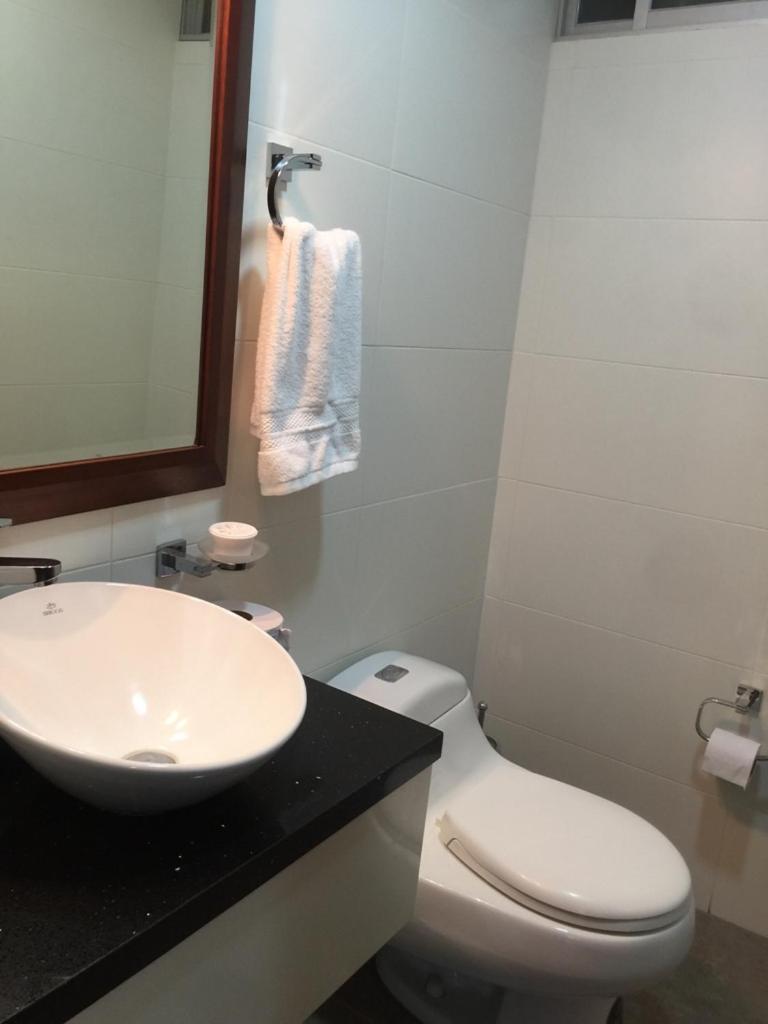 Instant Hotel - Departamento En Ambato Exteriér fotografie
